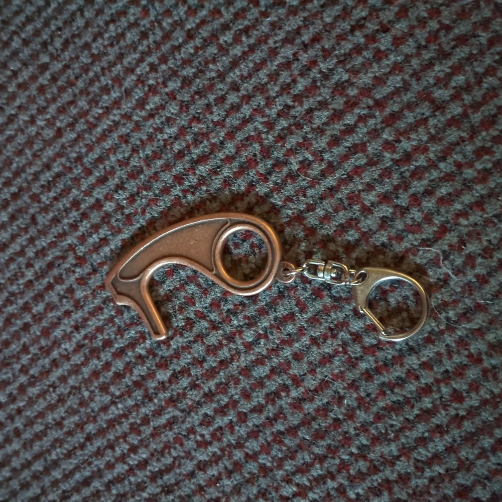 No-Touch Tool, MADE IN CANADA